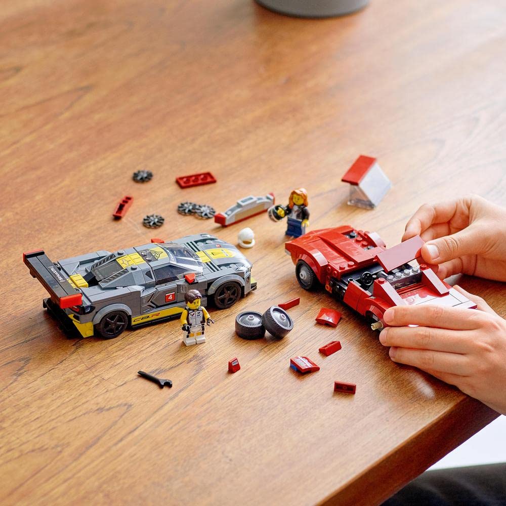 Chevrolet Corvette C8.R Race Car and 1969 CC Building Kit Y742311