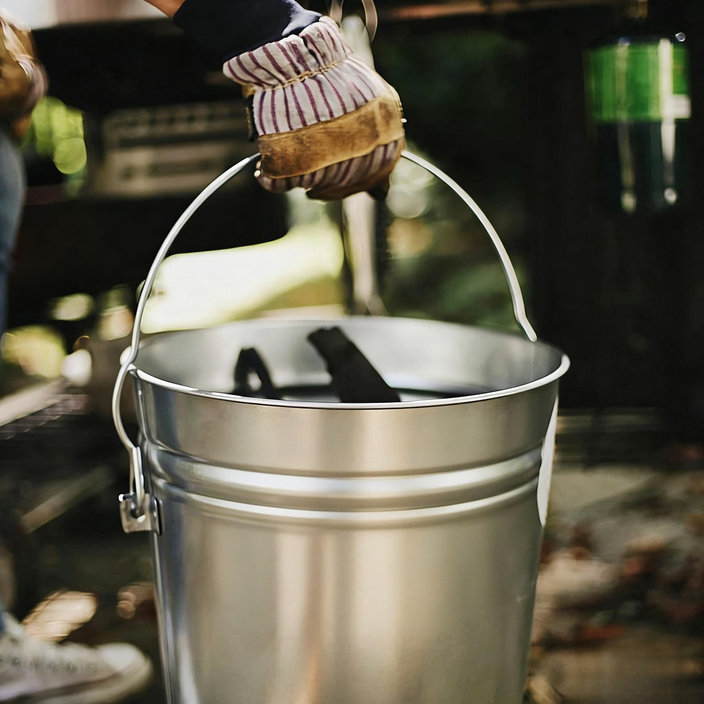 6 Gallon Galvanized Steel Storage Can with Locking Lid L89680